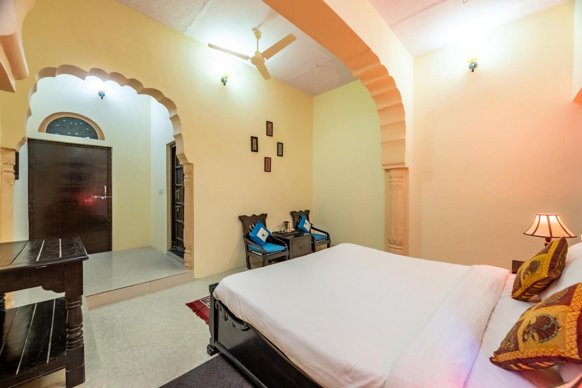 Hotel Shahi Palace Мандава Екстер'єр фото
