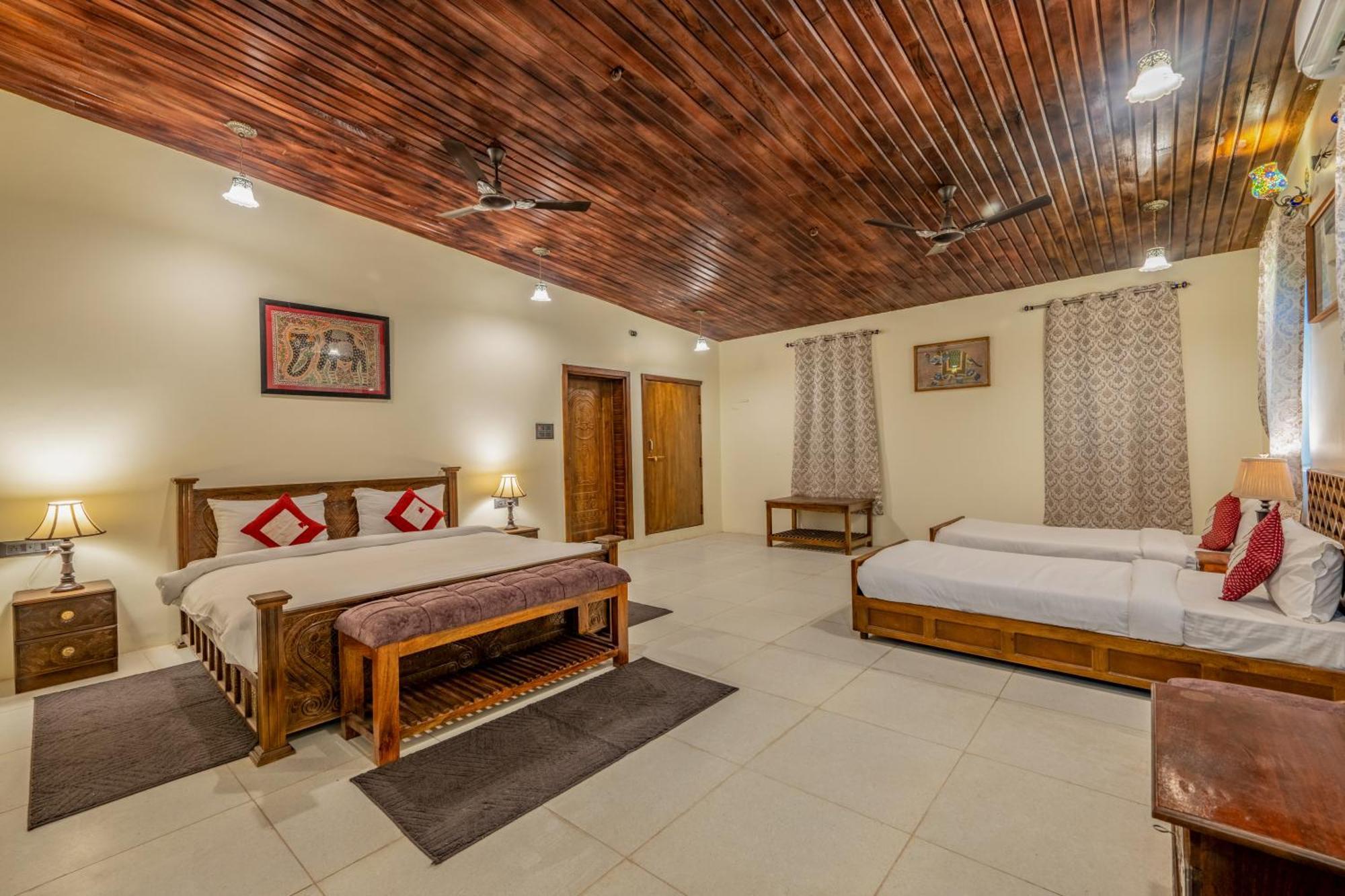 Hotel Shahi Palace Мандава Екстер'єр фото
