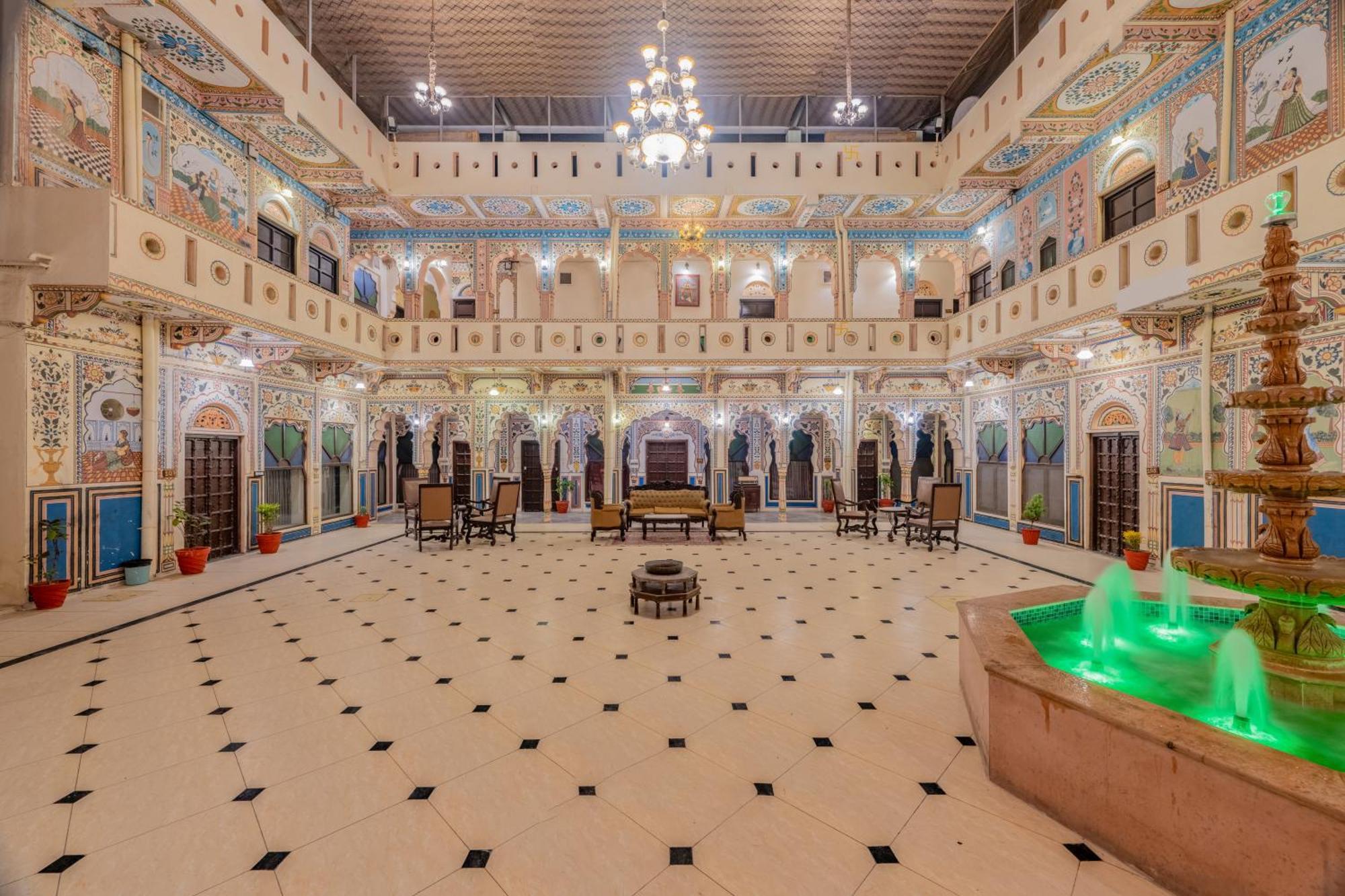 Hotel Shahi Palace Мандава Екстер'єр фото